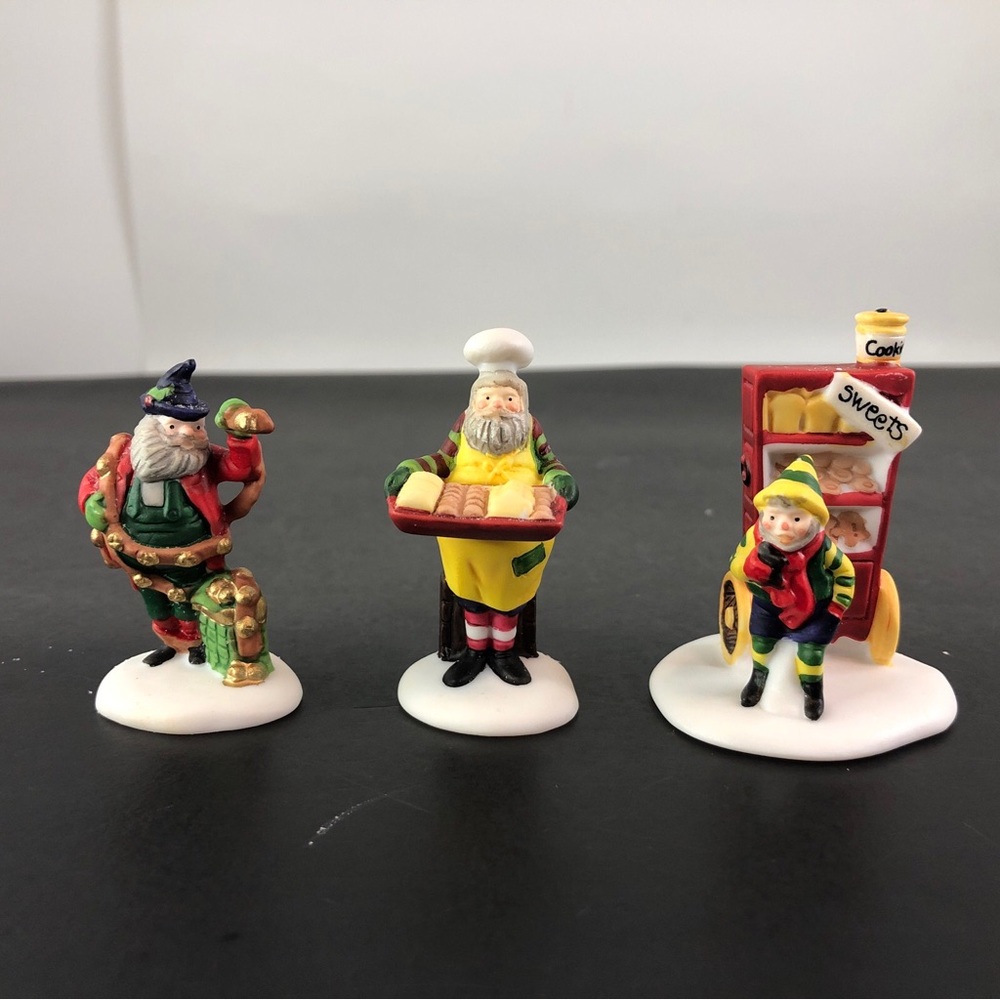 Department 56 Heritage Village Collection‎ Baker Elves 56030 No Sleeve